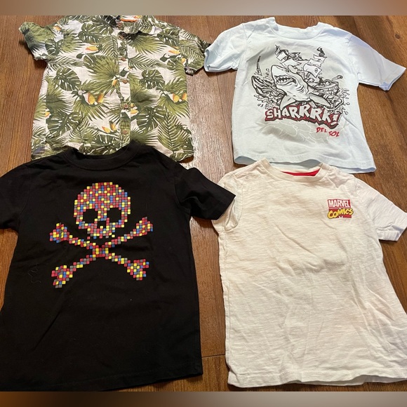 Four Shirts - Picture 1 of 10